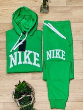 NWT NIKE Adult Sweatsuit Embroidered - GREEN - MEDIUM