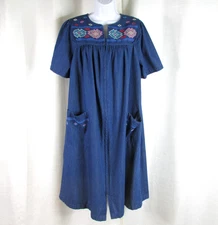Go Softly Patio Denim House Dress Size S Embroidered Pockets Zip Mumu Caftan