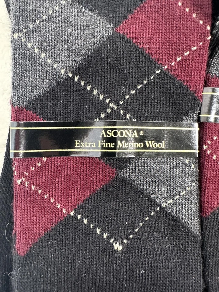 Nuevo paquete de 3 calcetines de vestir Argyle de lana merino Ascona con punta dorada negros Foto 2 de 3