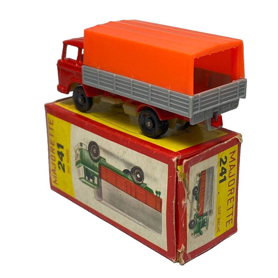 Majorette 241 DAF 2600 Bache Truck Red Made in France with Paper Box - Image 4 of 4