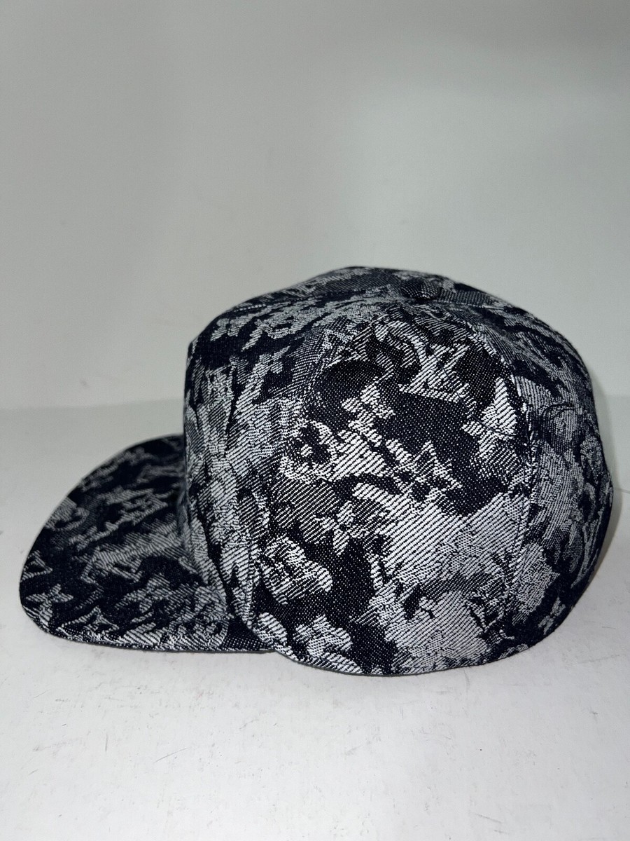 Louis Vuitton Monogram Tapestry Blue Grey LV Logo Sun Cap  display picture 1