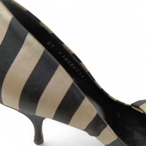 Valentino Garavani Black& Cream Satin Top Striped Shoes -37.5 UK 4.5 - Preloved - Picture 10 of 24
