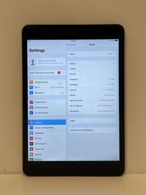 Apple iPad mini 2 16GB, Wi-Fi, 7.9 in - Space Gray SEE PICTURES