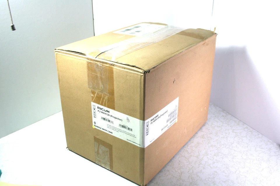 New! Factory Sead! - PJWX4130N  2500 ANSI Lumens Ricoh Portable Projector NEW - Image 3 of 4