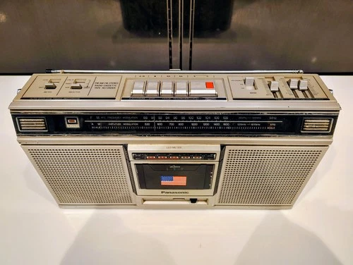 vintage panasonic boombox- Model RX-5020