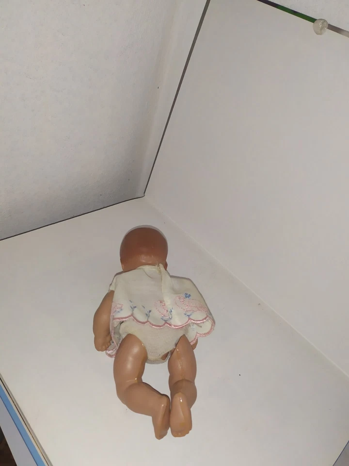 Nostalgie Schildkröt Strampelchen 16 cm-Puppe-Repro-Classik Collection-doll - Bild 2 von 2