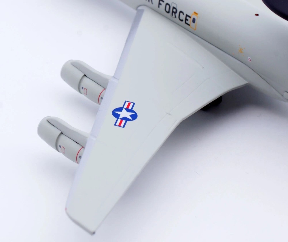 B707-300 E-3B SENTRY US AIR FORCE REG: 77-0352 IF200 IFE3USAF352 1