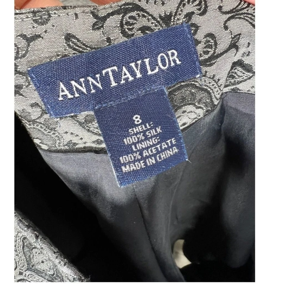 Pantalones al tobillo de seda Ann Taylor 8 Foto 3 de 4