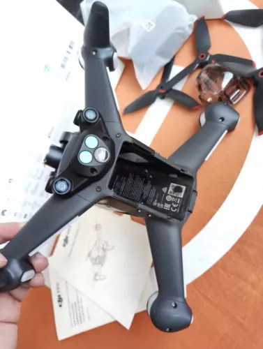Drone con cámara DJI FPV SOLO con batería - 100% nuevo - Imagen 5 de 6