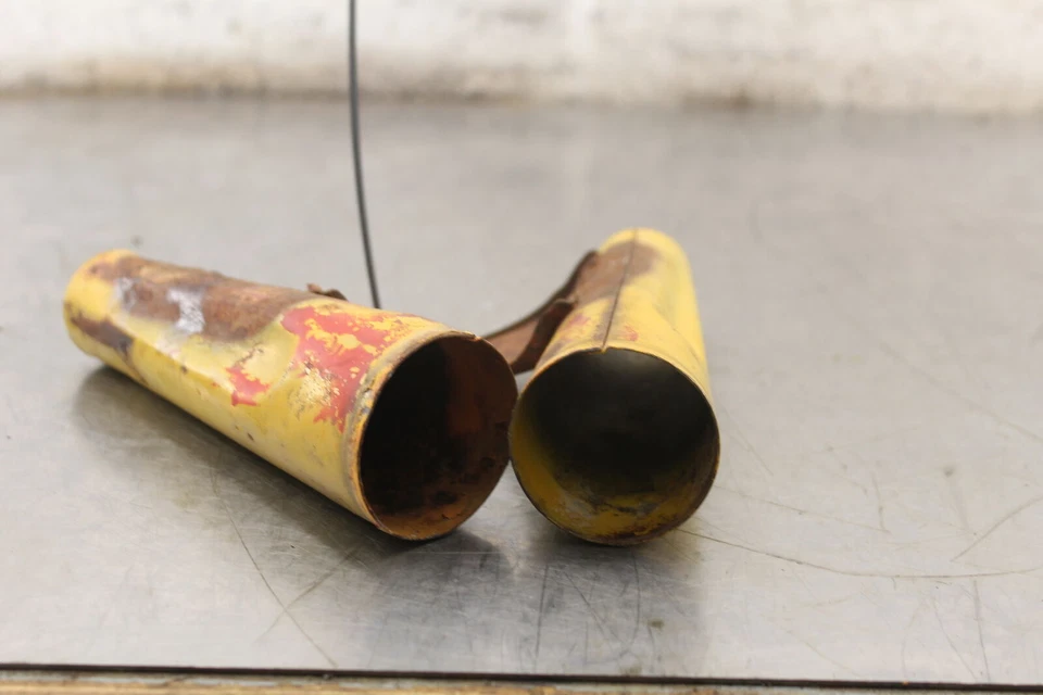 1967 Yamaha YL2 100 FRONT LEFT RIGHT FORK GUARDS SHIELDS COVERS U718 - Image 2 of 4