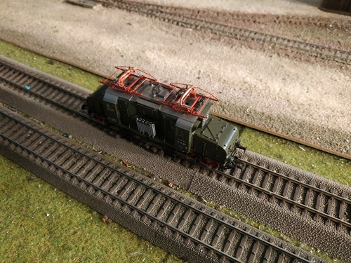 ROCO 04196A, ELECTRIC ENGINE BR E71 33, VERY GOOD, SCALE H0/HO - Picture 11 of 15