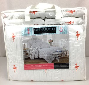 Cynthia Rowley Reversible Emboidered Twin Quilt Set Crinkle White