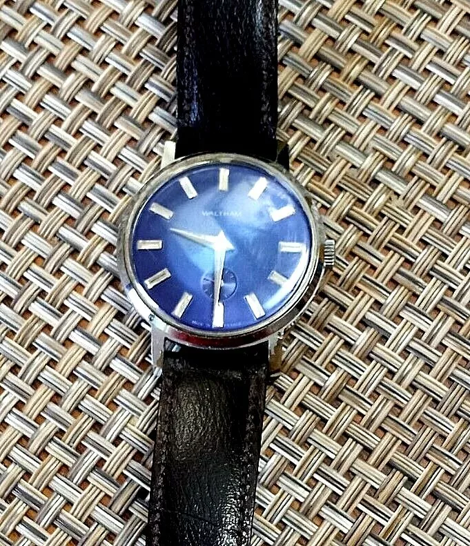 Mens leather watch with blue face outlet