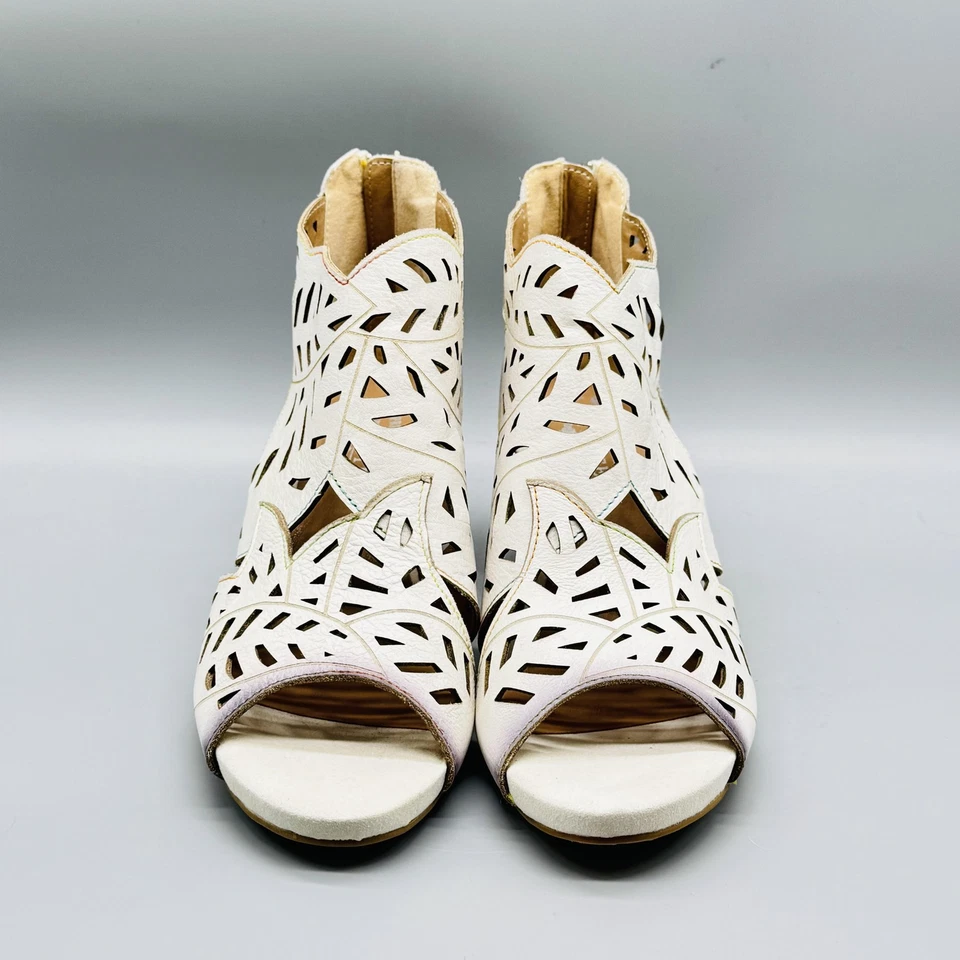 L'Artiste Spring Step Shoes Womens 10 White Leather Icon Sandals Cutout Peep Toe - Image 3 of 4