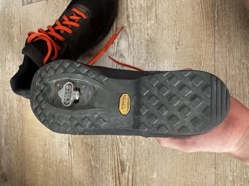 Giro Rumble VR Mountain Ciclismo Negro Zapatos con Cordones Naranja Hombre’s Talla 11 Foto 2 de 4