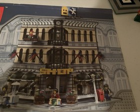 Lego Creator: Grand Emporium (10211) With 2182 Pieces Copy Set *See Description*
