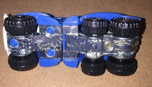 HOT WHEELS 2000 XS-IVE BLUE CHEMICAL REPONSE UNIT ROTATES - Picture 6 of 6