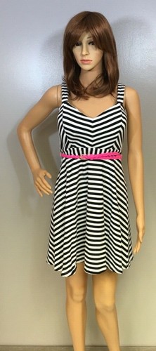 Candie's gestreiftes Sommerkleid mit gekreuzter Schleife hinten und neonpinkem Gürtel Gr. M - Bild 2 von 8