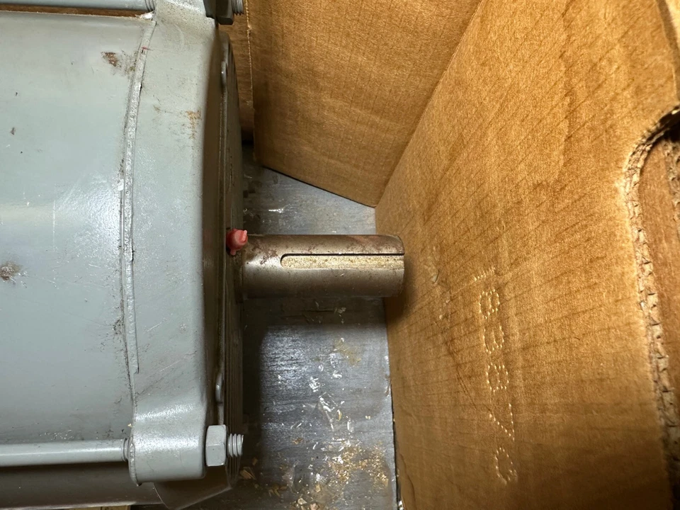 US Electrical Motors Premium Efficiency Motor R345B 10HP 3PH 60Hz 1755RPM 215T - Image 3 of 4