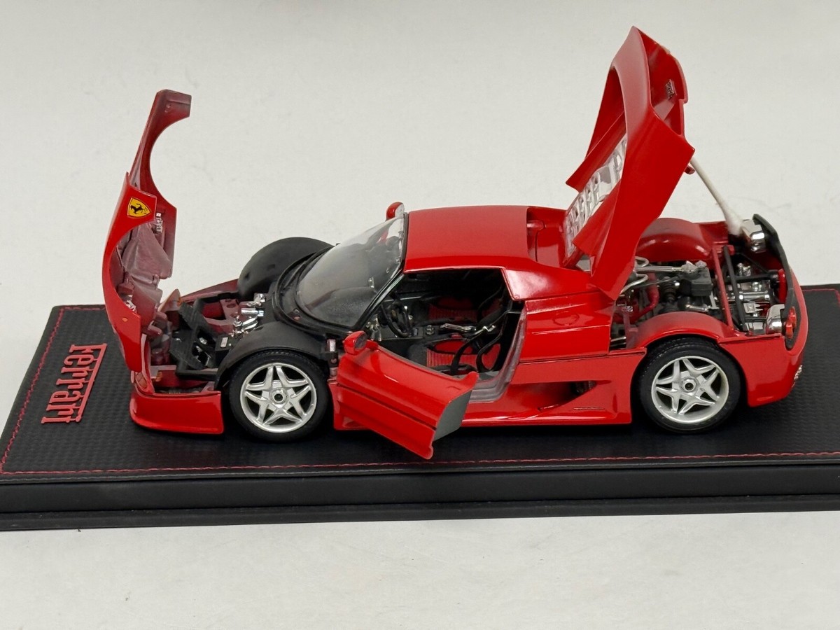 1/18 Burago Ferrari F50 in Rosso Corsa Red on Leather base