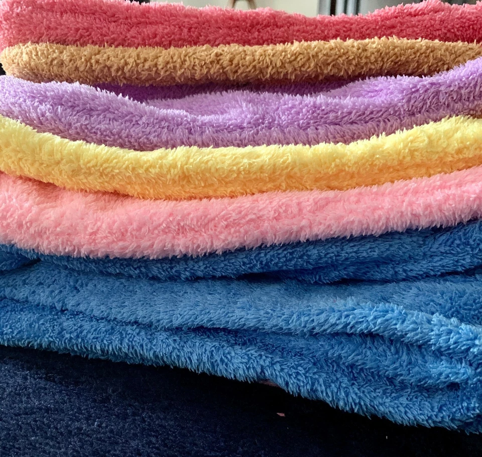 Pack de 2 toallas de microfibra para el cabello Foto 3 de 3