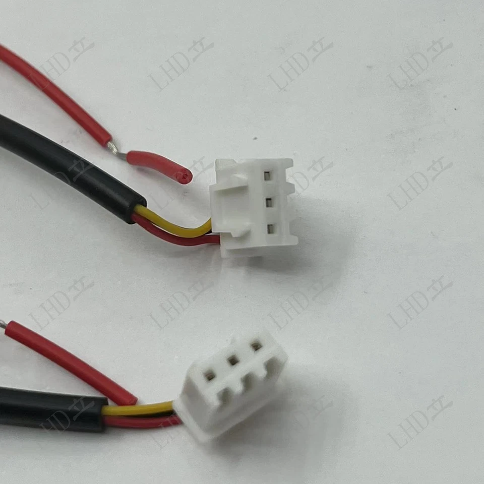 Car Front And Rear View Camera Video Switch 2-Channel Control Box Converter. - Image 4 of 4