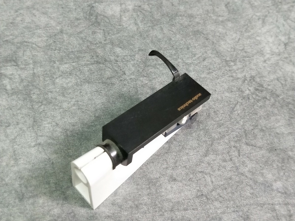 Audio-Technica AT15Ea Cartridge With Headshell In Excellent