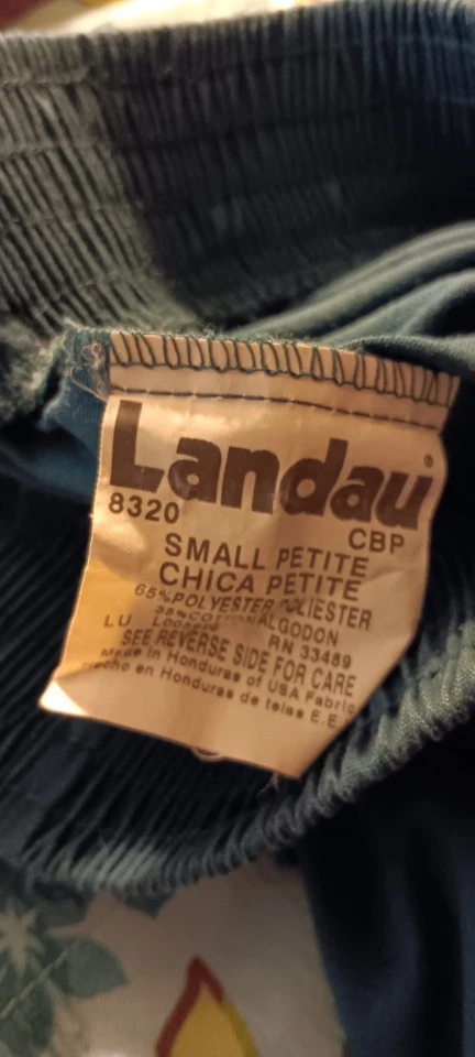 Ladies Scrubs - Image 4 of 4