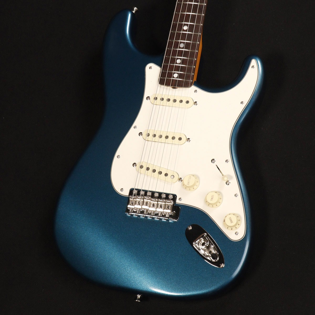 ギター FENDER Takashi Kato Stratocaster Fender Takashi kato Stratocaster® Rosewood Paradise Blue