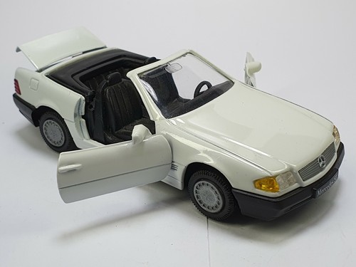 MERCEDES 300 SL CABRIO SCALA 1:43 GAMA SENZA SCATOLA (C067) - Foto 3 di 7