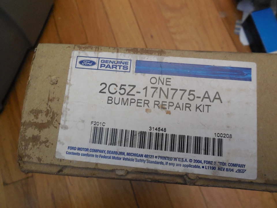 Soportes de parachoques delanteros Lincoln Aviator 2003 2004 2005 2C5Z-17N775-AA como nuevos Foto 2 de 2