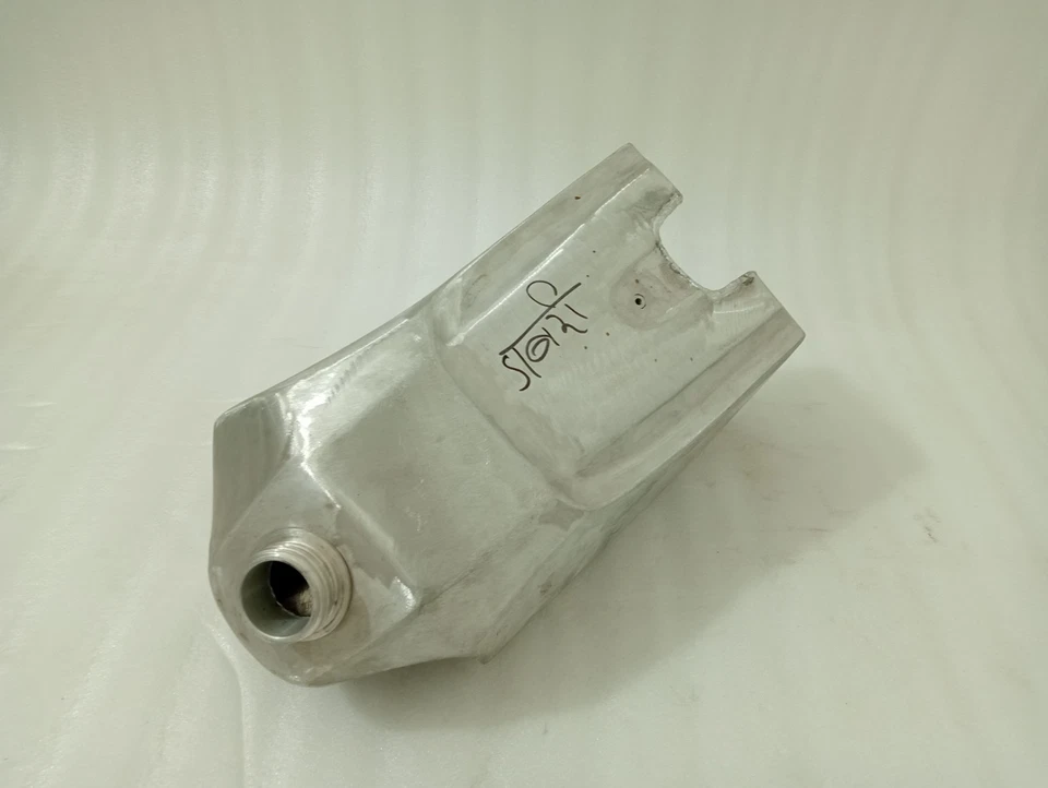 Tanque de gasolina Kawasaki KX125 KX 125 1988-89 aluminio crudo sin pulir combustible Foto 3 de 4