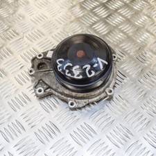 Pompe à eau Mercedes 220