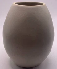Ceramic Bud Vase.  Lilington.  Made in Portugal.  Earthenware. 4 inches