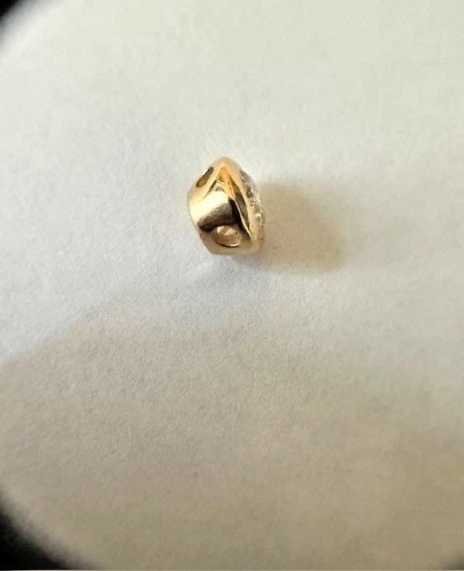 Delicate Estate 14K Yellow Gold 0.25ct Round Diamond Pendant - Image 3 of 4