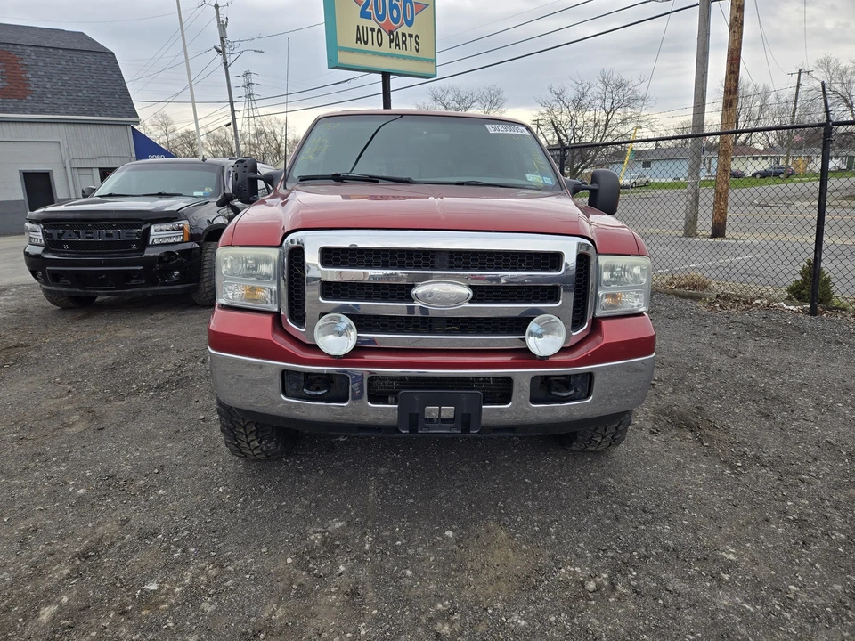Used Radiator fits: 2005 Ford Excursion 8-445 7.3L diesel w/o integral transmiss - Imagem 2 de 4