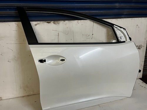 HONDA CIVIC 2016 MK9 5DR HATCH DOOR PANEL FRONT RIGHT SIDE WHITE NH788P /2012-17 - Picture 3 of 9