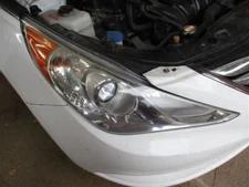 Passenger Headlight VIN C 8th Digit Halogen Fits 11-14 SONATA 358238