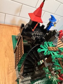 LEGO 6076 Castle: Dark Dragon's Den w/ Manual and Figures NO BOX