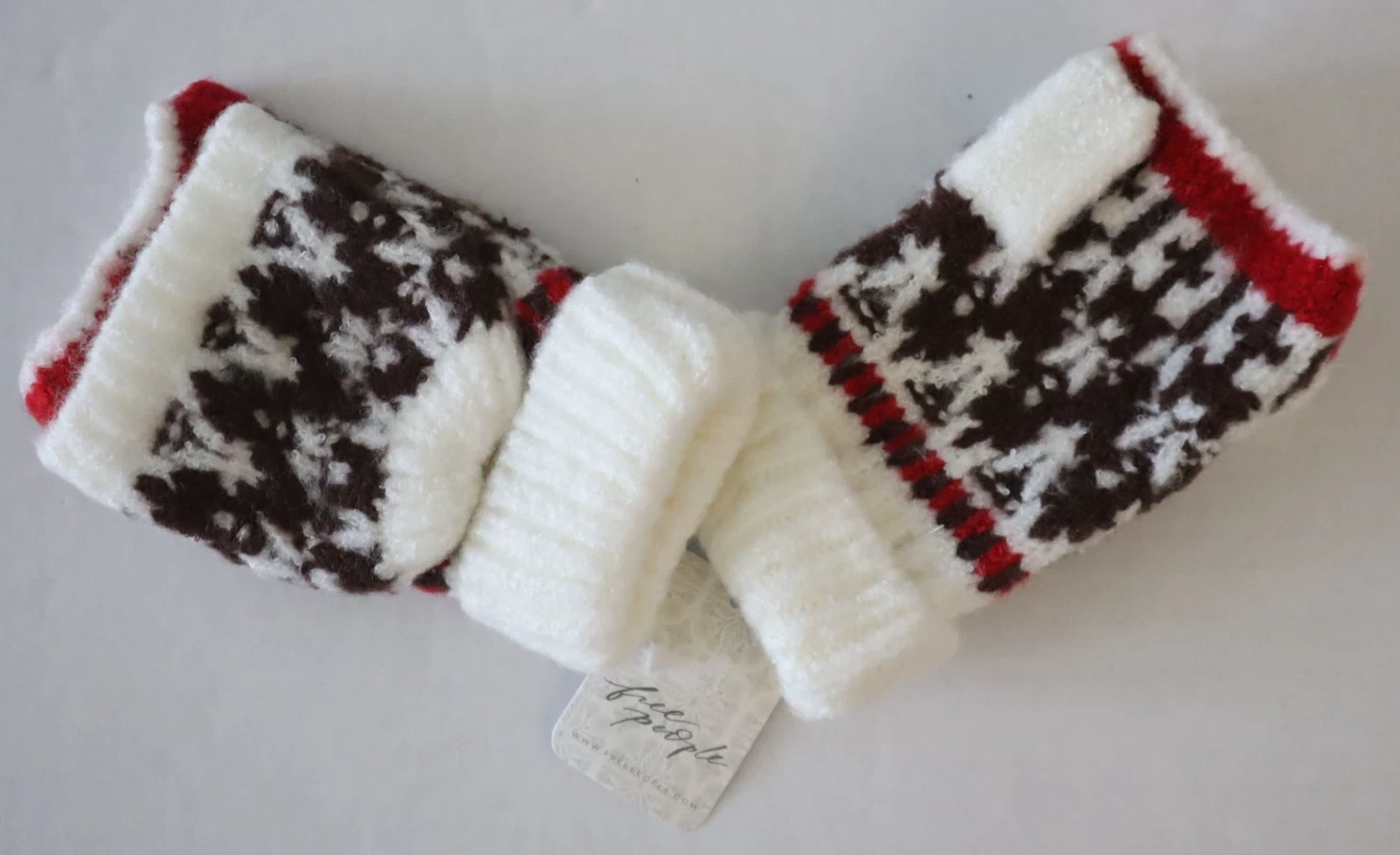 Free People FP2542402 Women's O/S Ivory First Frost Fair Isle Cozy Winter Gloves