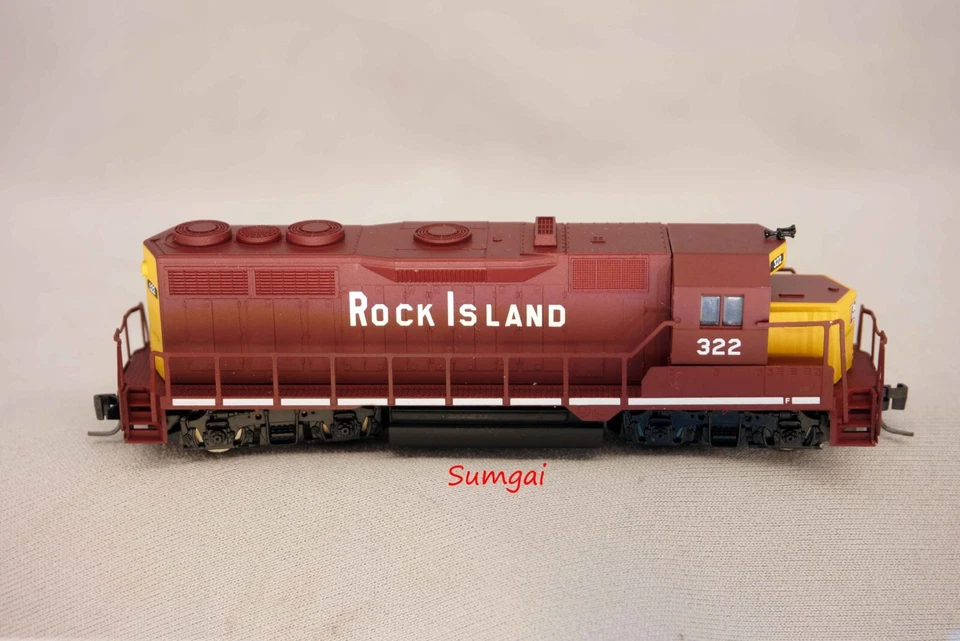 MTL 981 01 102 Rock Island GP35 locomotive 322 Z Scale Z Gauge Micro-Trains Line - Image 4 of 4
