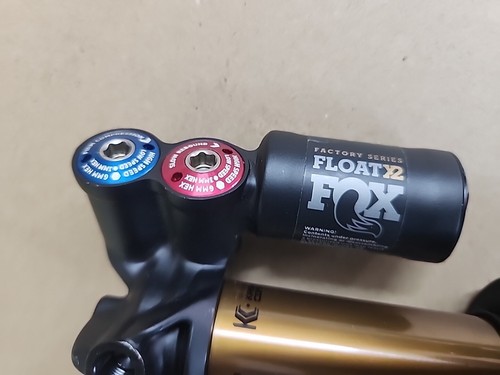 Fox Factory Series Float X2 Rear Shock Trunnion Metric 225x75 mm - Picture 7 of 10