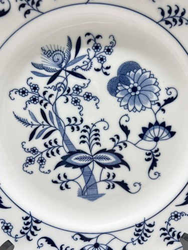 Piatto da cena vintage blu Danubio blu cipolla 10 3/8", francobollo striscione Giappone - Foto 2 di 6