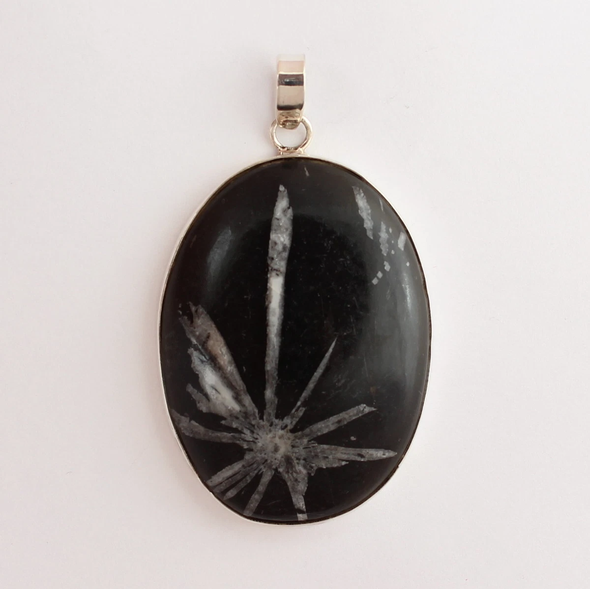 Chrysanthemum Pendant 925 Silver Rare Oval Black White Stone