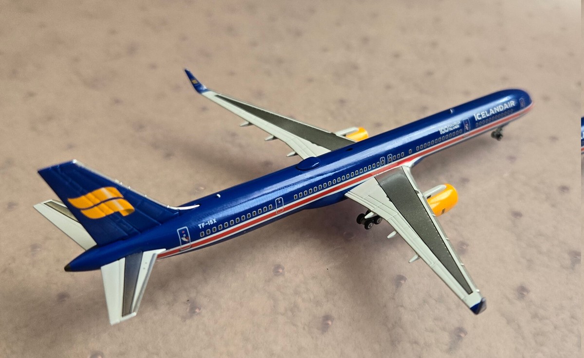 NG Models Boeing 757-300 Icelandair TF-ISX 100 Years Independence