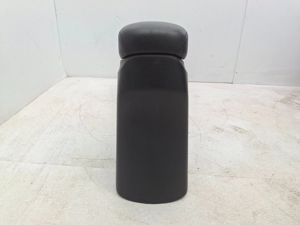 Kia Soul 2014-2019 consola central inferior delantera almacenamiento con reposabrazos OEM Foto 2 de 4