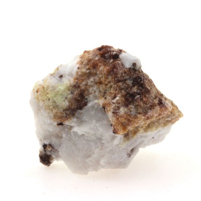Mineralien und Edelsteine. Tochilinite. 26,4 ct. Wakefield, Quebec, Kanada.