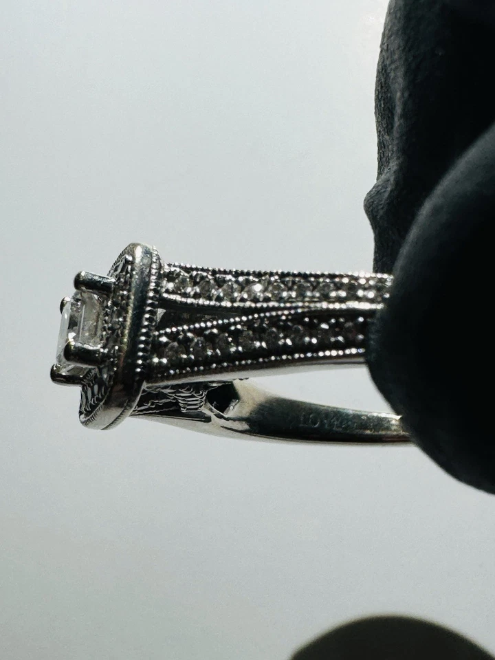 Vera Wang 14k And Diamonds Engagement Ring Size 8-8.25 - Image 3 of 4