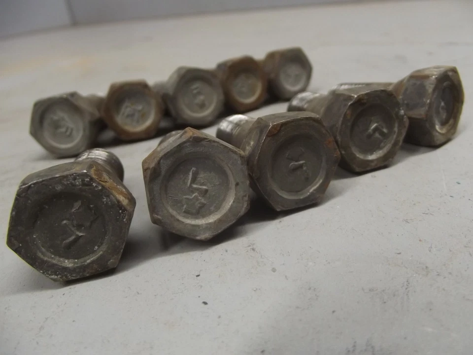 1954 CHRYSLER NEW YORKER DELUXE SEDAN mopar LUG BOLTS 1953 1952 1951 LEFT AND RT - Image 3 of 4