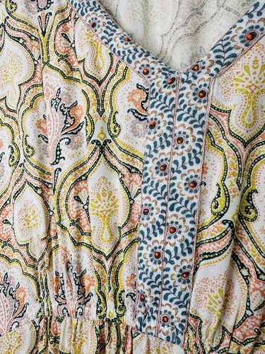 World Market S/M Floral Kaftan Paisley Print Beaded Floral Trim White Lotus Boho - Picture 2 of 9
